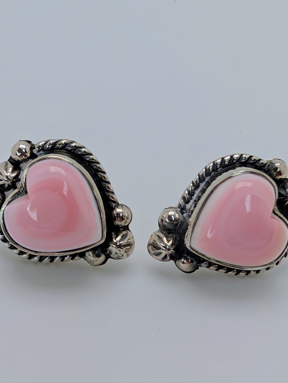 Pink Conch S925 Sterling Silver Heart Gemstone Stud Earrings - Picture 2 of 9